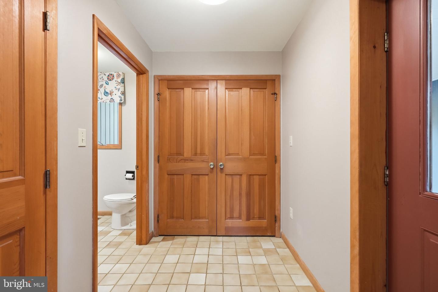 17 Maplewood Rd Property Photo 8
