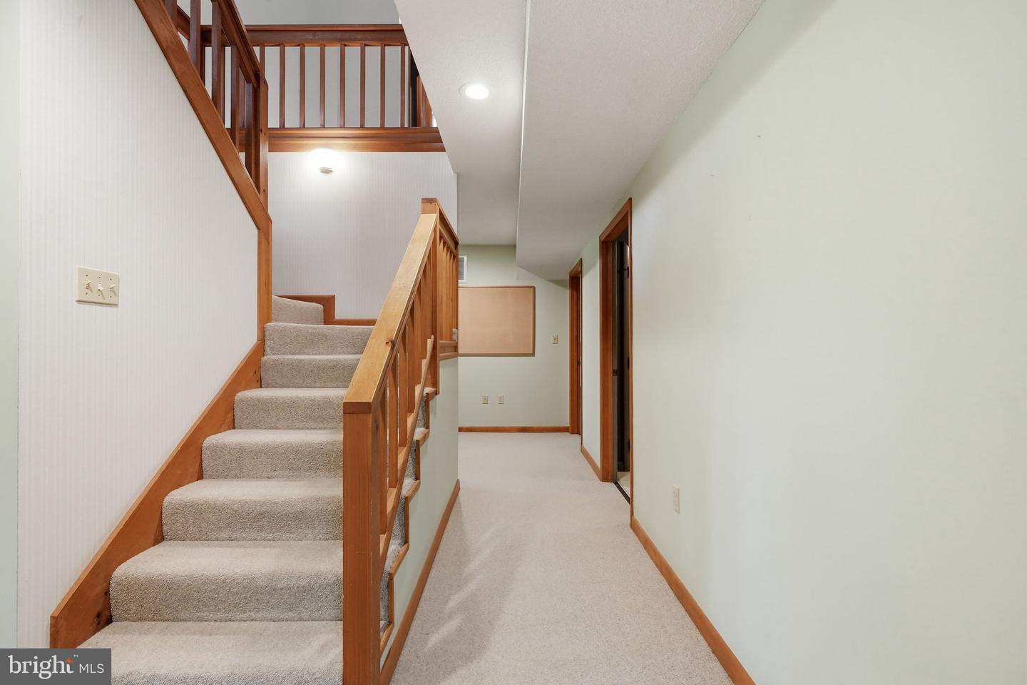 17 Maplewood Rd Property Photo 42