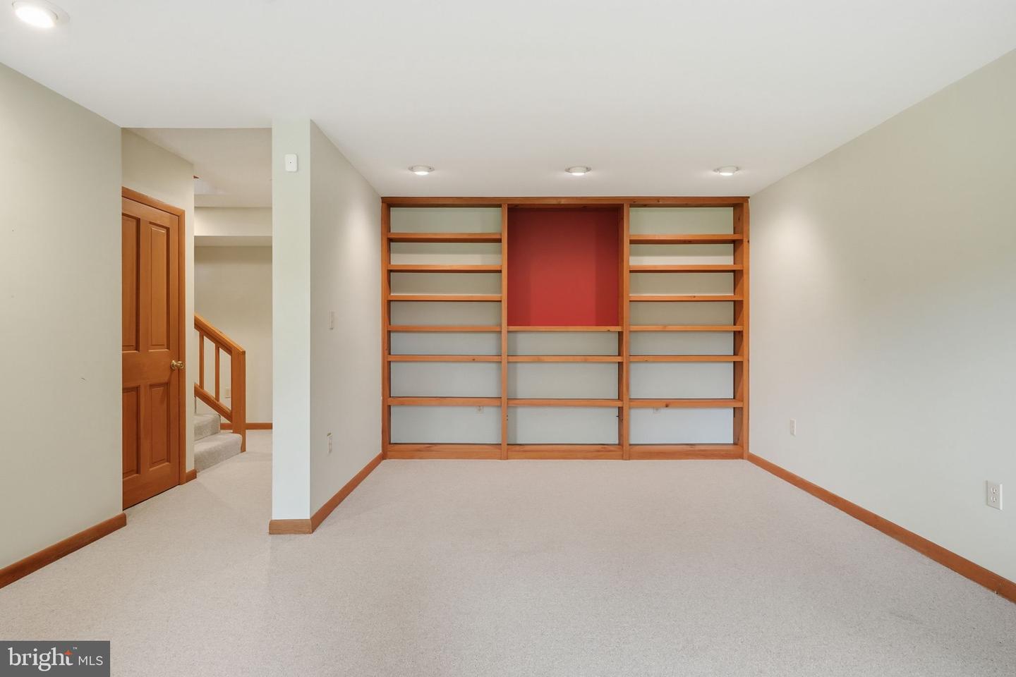 17 Maplewood Rd Property Photo 45