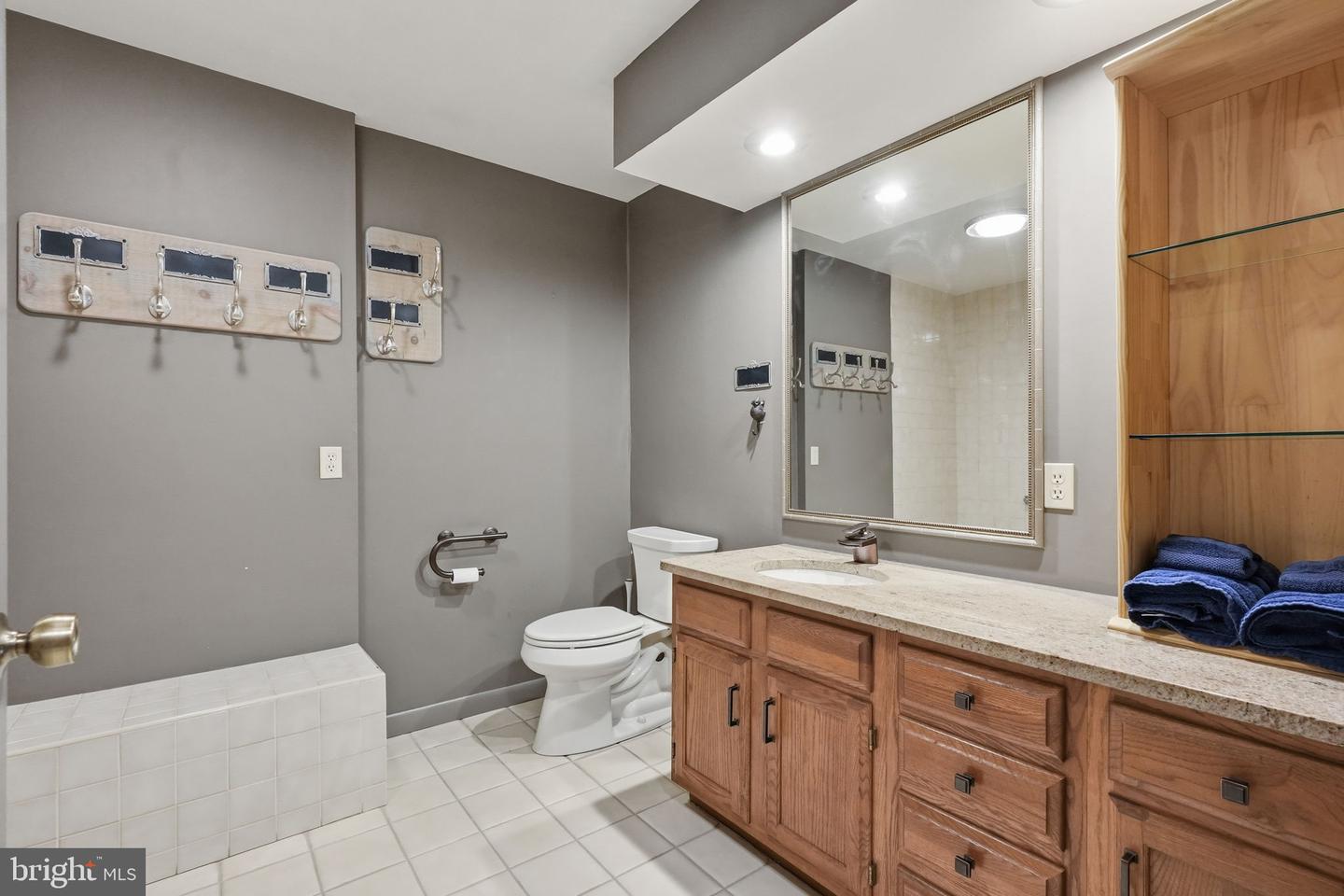 17 Maplewood Rd Property Photo 51