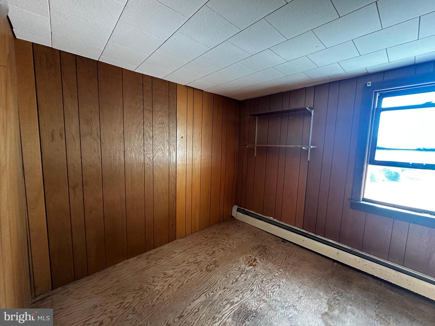 224 Middle Rd Property Photo 38