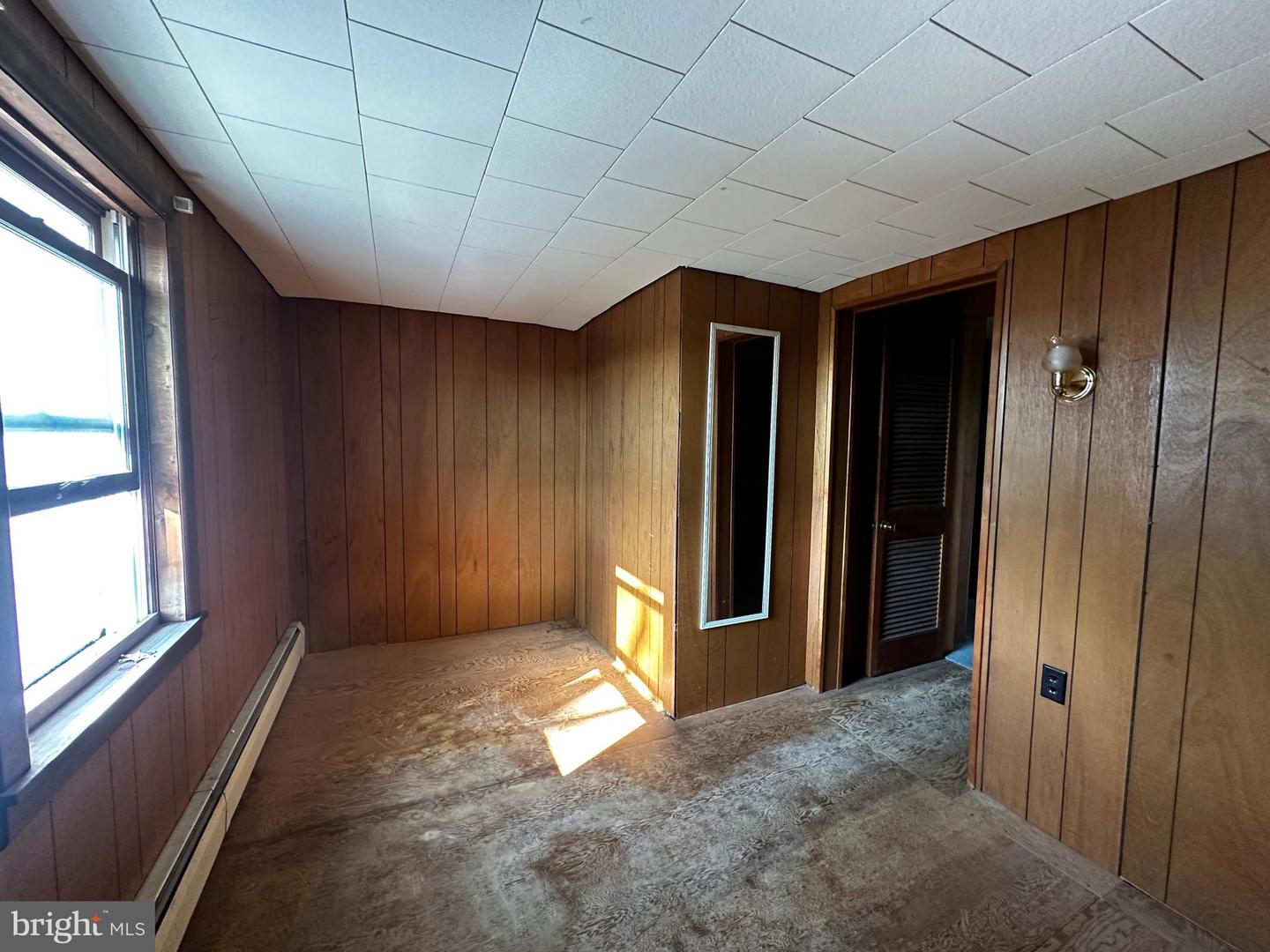 224 Middle Rd Property Photo 39