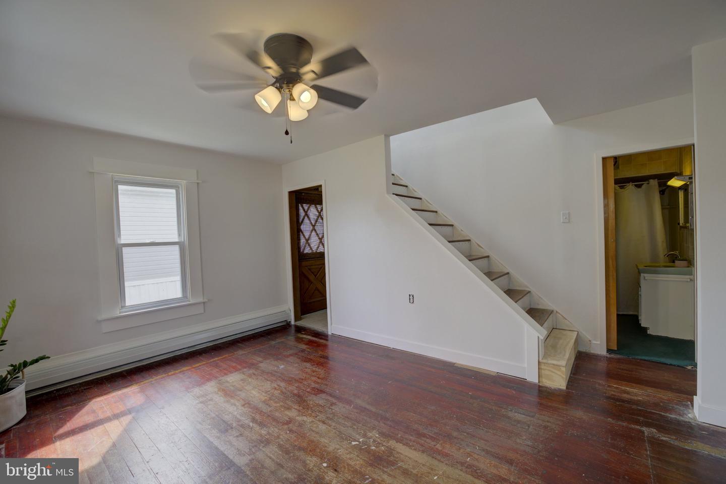 1544 2nd Ave Property Photo 11
