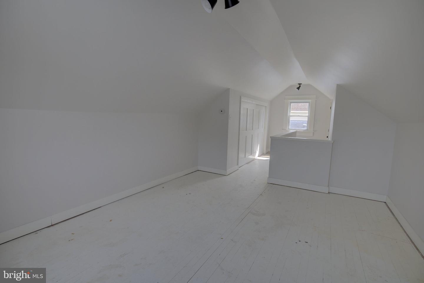 1544 2nd Ave Property Photo 27