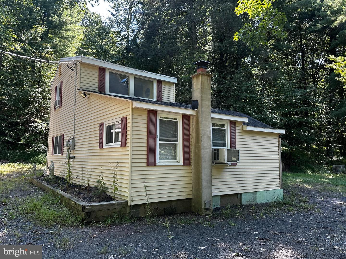 93 Mountain Side Ln Property Photo 1