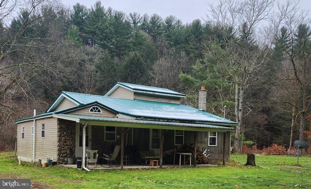 221 Bobby's Run Rd Property Photo 1