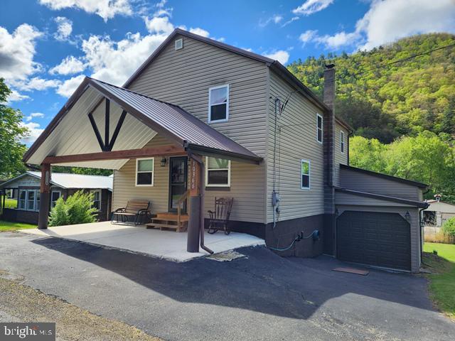 10366 Main St Property Photo 3