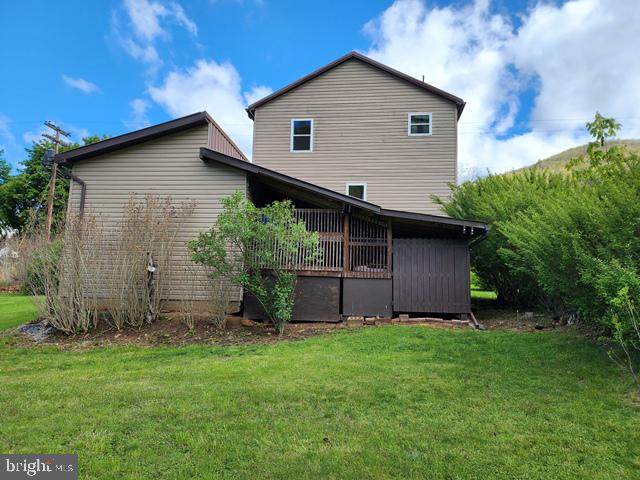 10366 Main St Property Photo 6