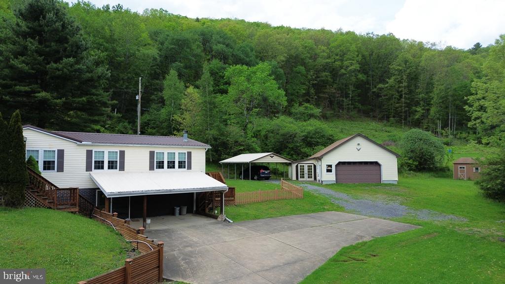 871 Hillcrest Dr Property Photo 1