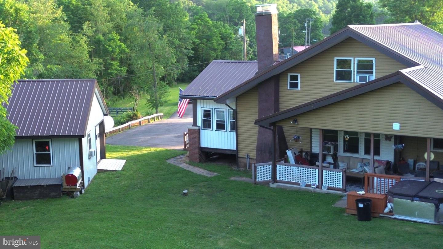 90 Crestline Rd Property Photo 8