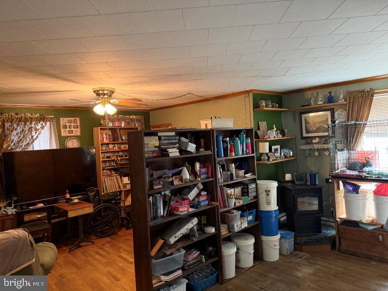 217 4th St Property Photo 12