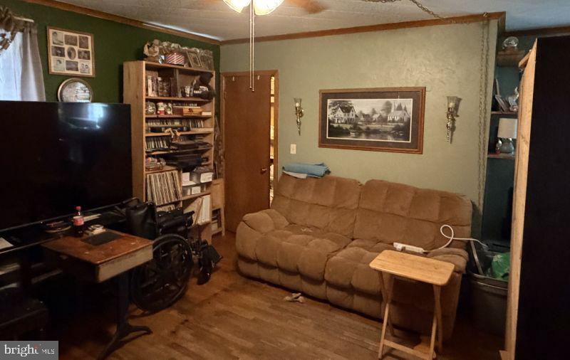 217 4th St Property Photo 15