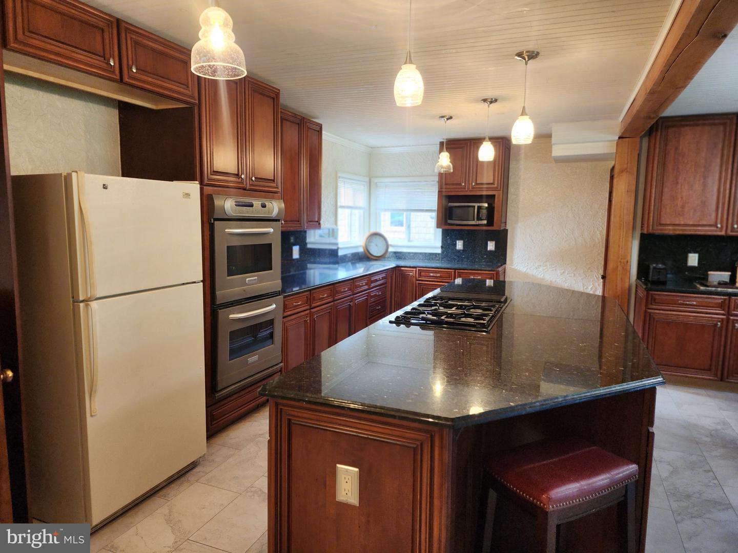 85 Blackburn Rd Property Photo 18
