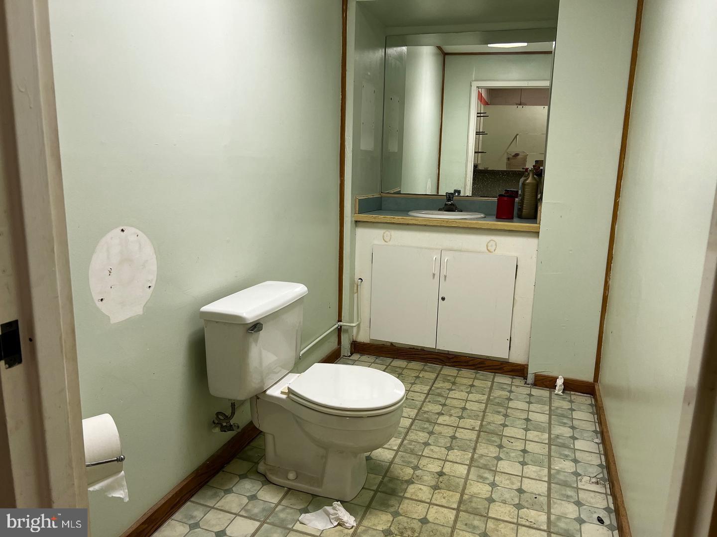 1311 W West Chester Pike Property Photo 20