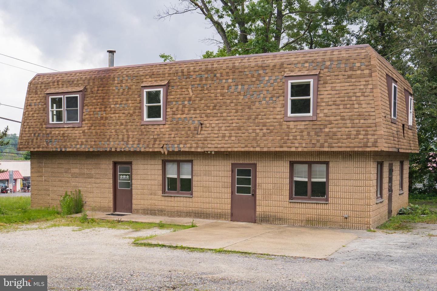 990 Pottstown Pike Property Photo 17