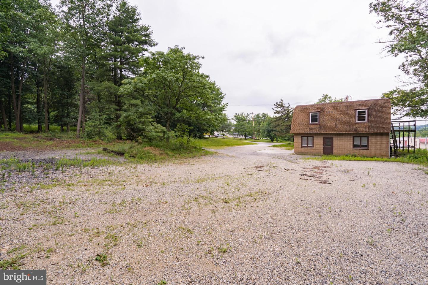 990 Pottstown Pike Property Photo 19