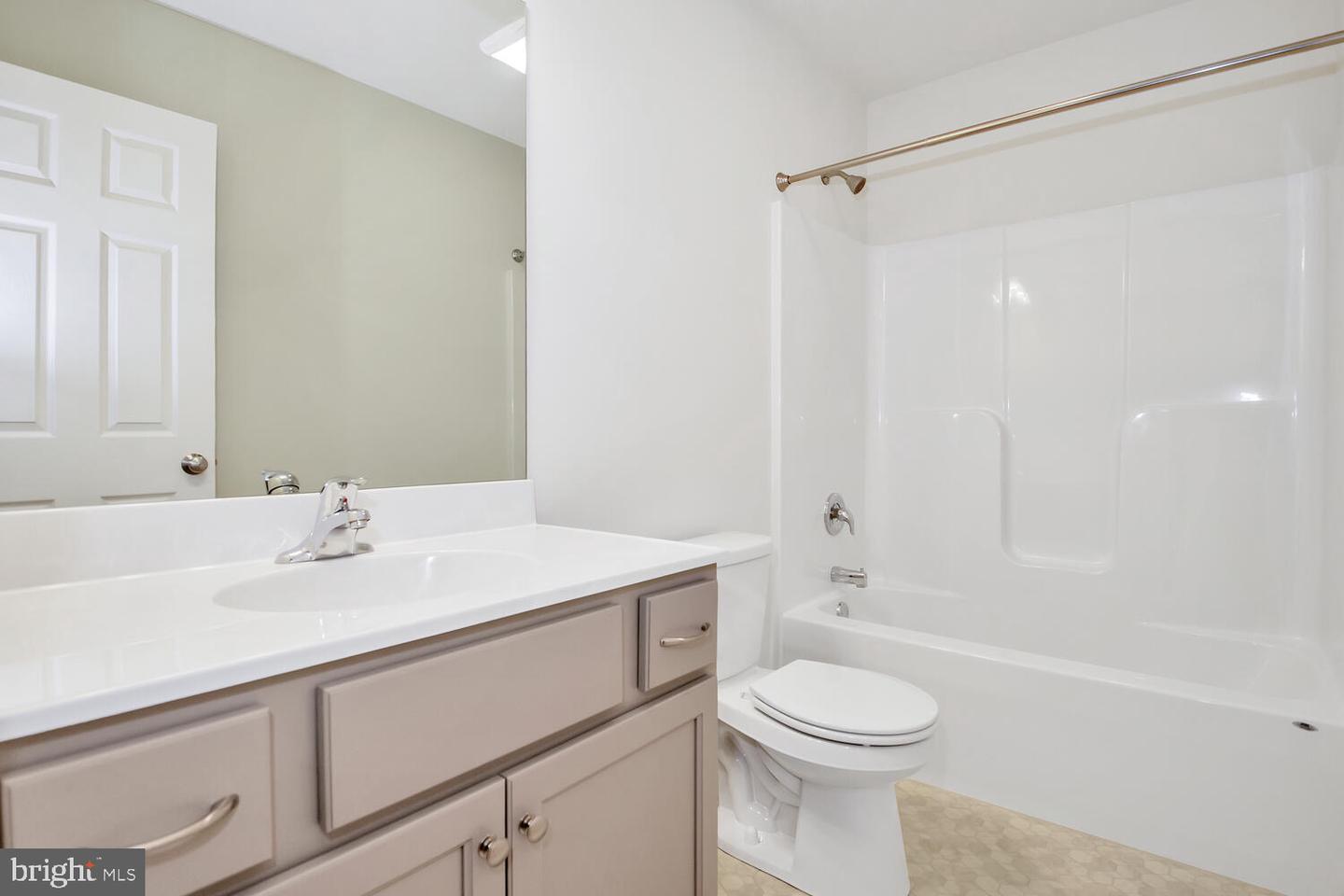 Wickmere Street #a - Hemlock Property Photo 31