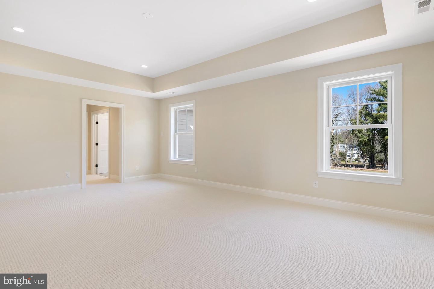 The Warren Walnut Tree Ln Property Photo 30
