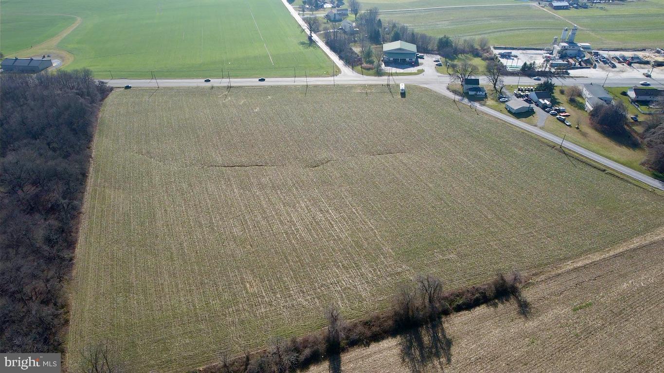 5791 Lincoln Highway Property Photo 16