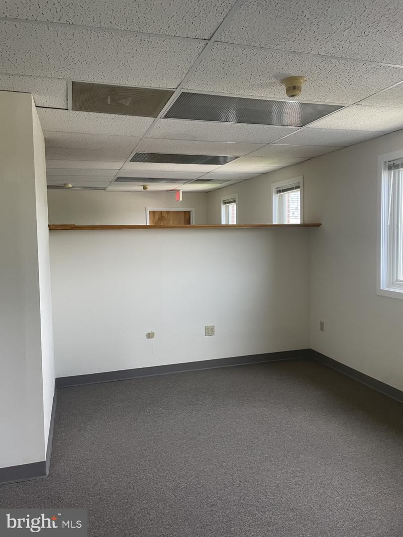 270 W Lancaster Ave #h2 Property Photo 6