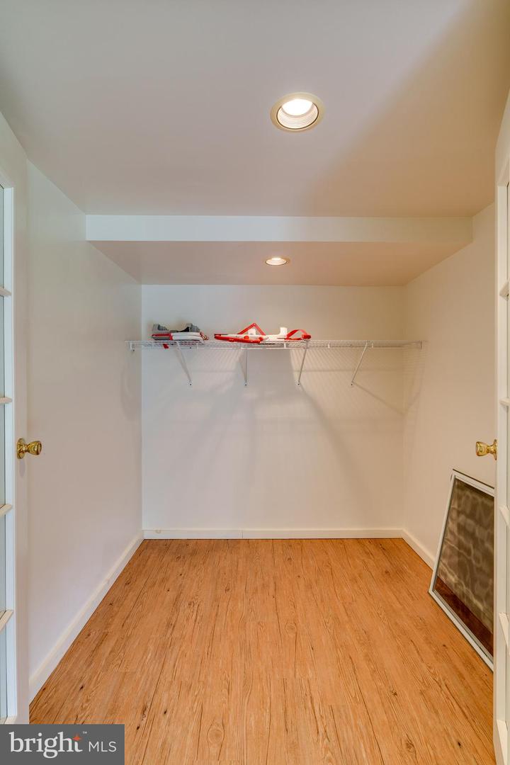 15 Wood Valley Ln Property Photo 93