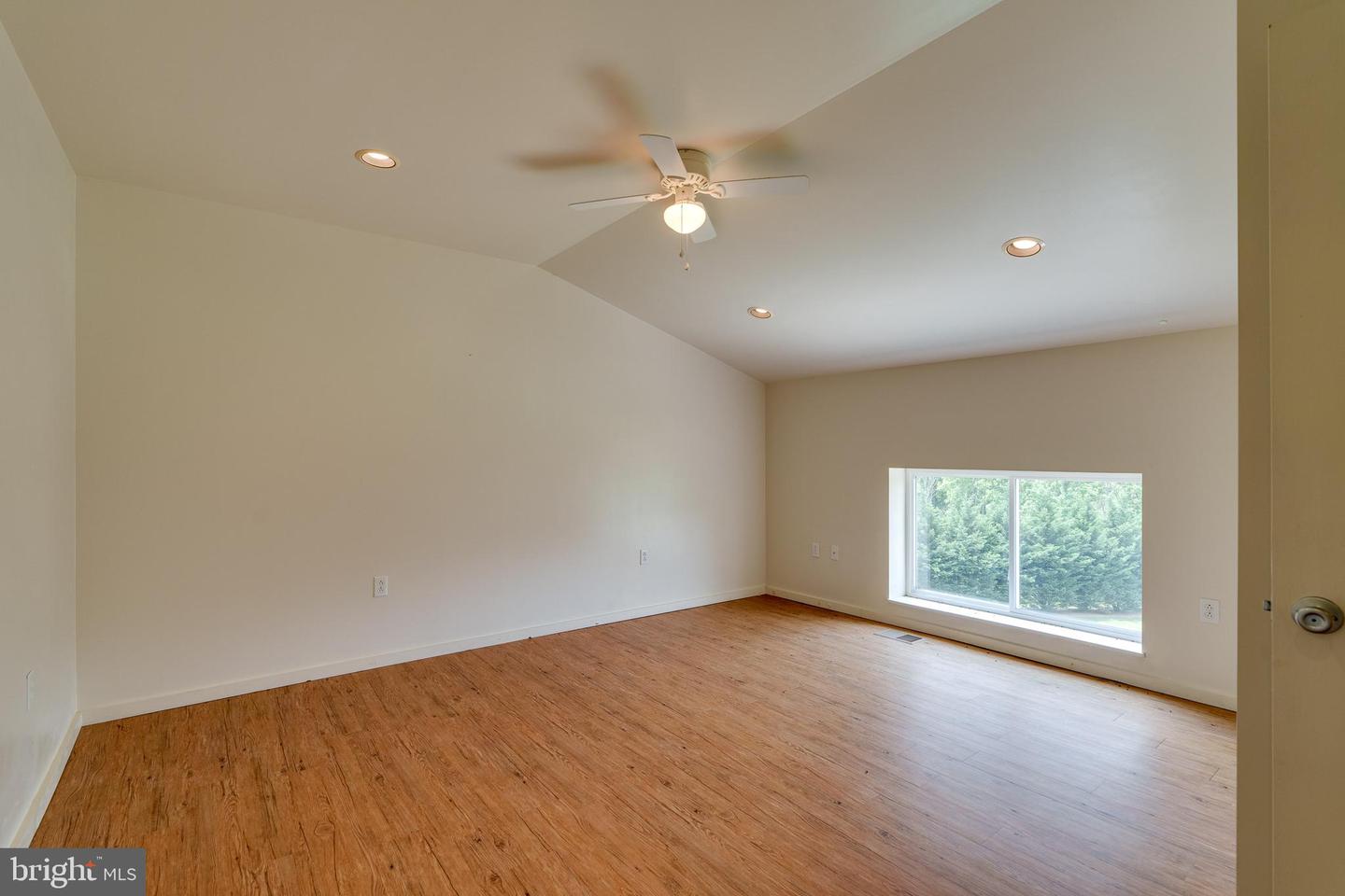 15 Wood Valley Ln Property Photo 94