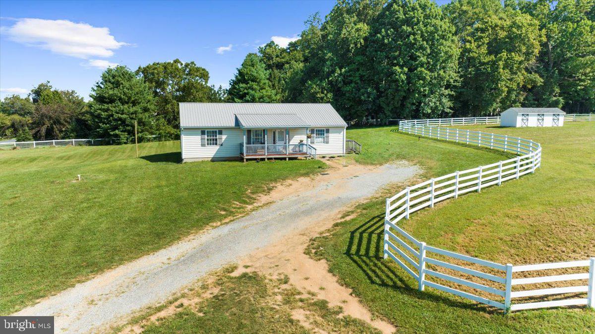 400 N Guernsey Rd Property Photo 39