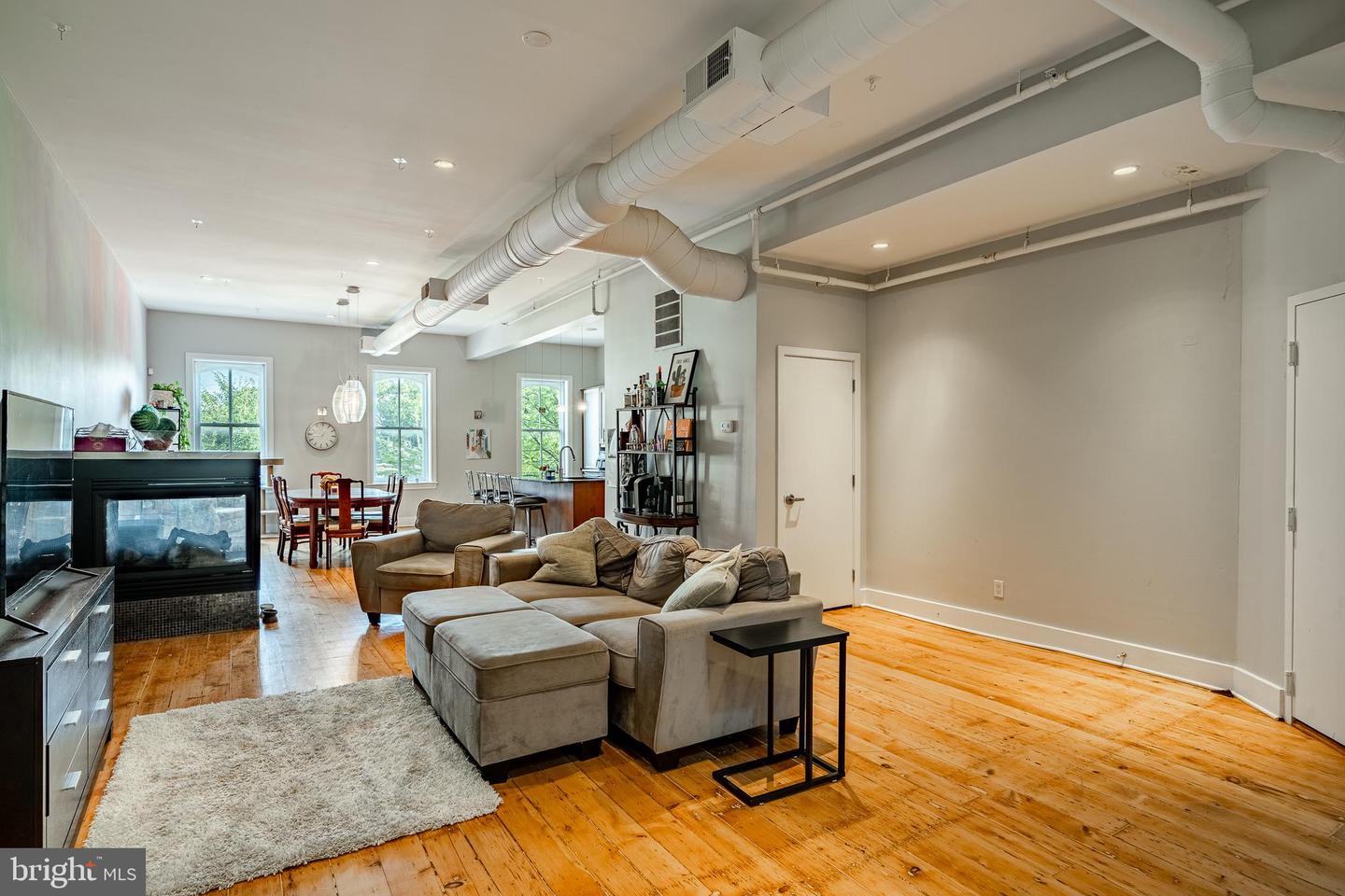 235 Bridge St Property Photo 12