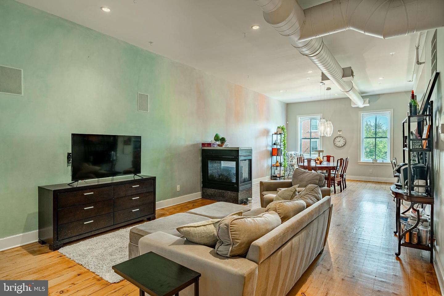 235 Bridge St Property Photo 13