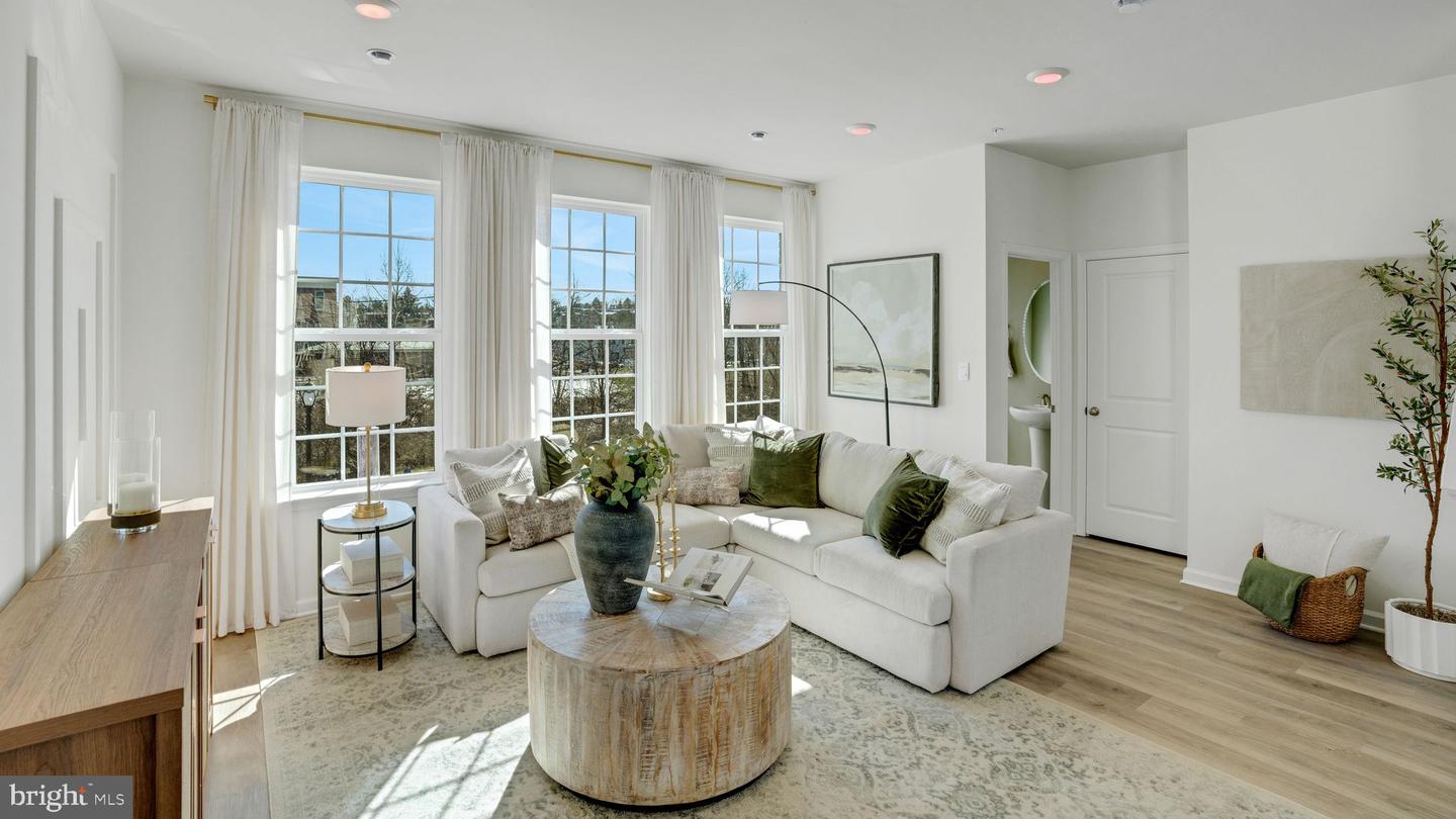 209 Smithworks Blvd Property Photo 8
