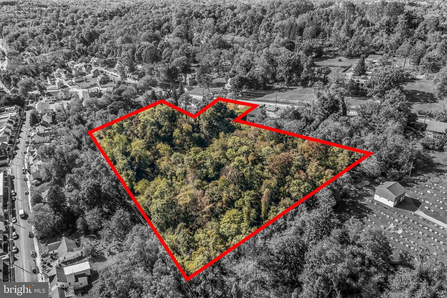 572 Blackhorse Hill Rd Property Photo 11