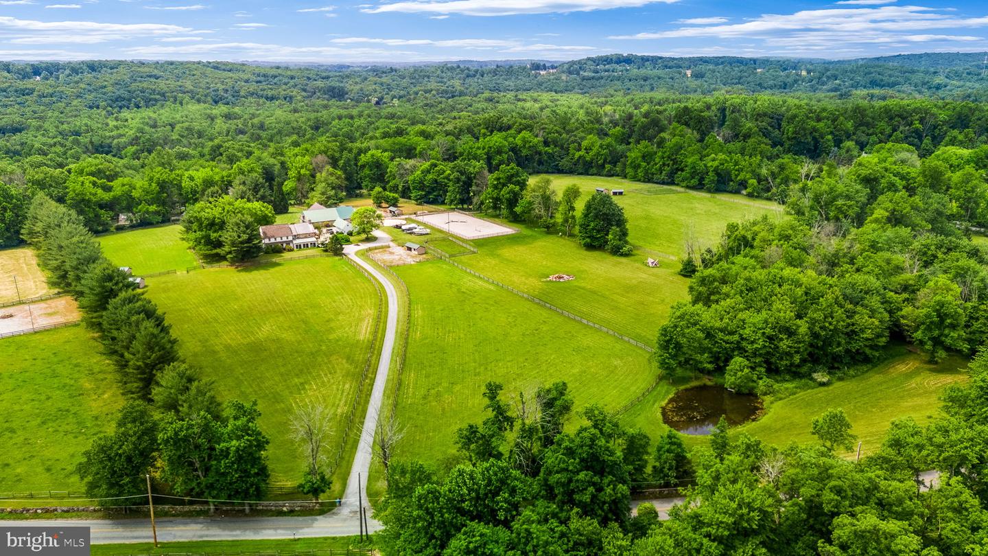 280 Indian Run Rd Property Photo