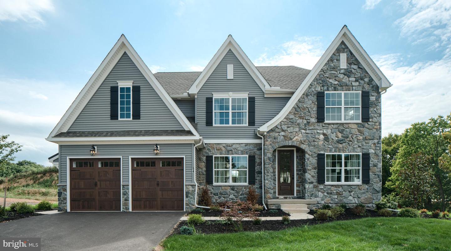 100 Declan #devonshire Property Photo 3
