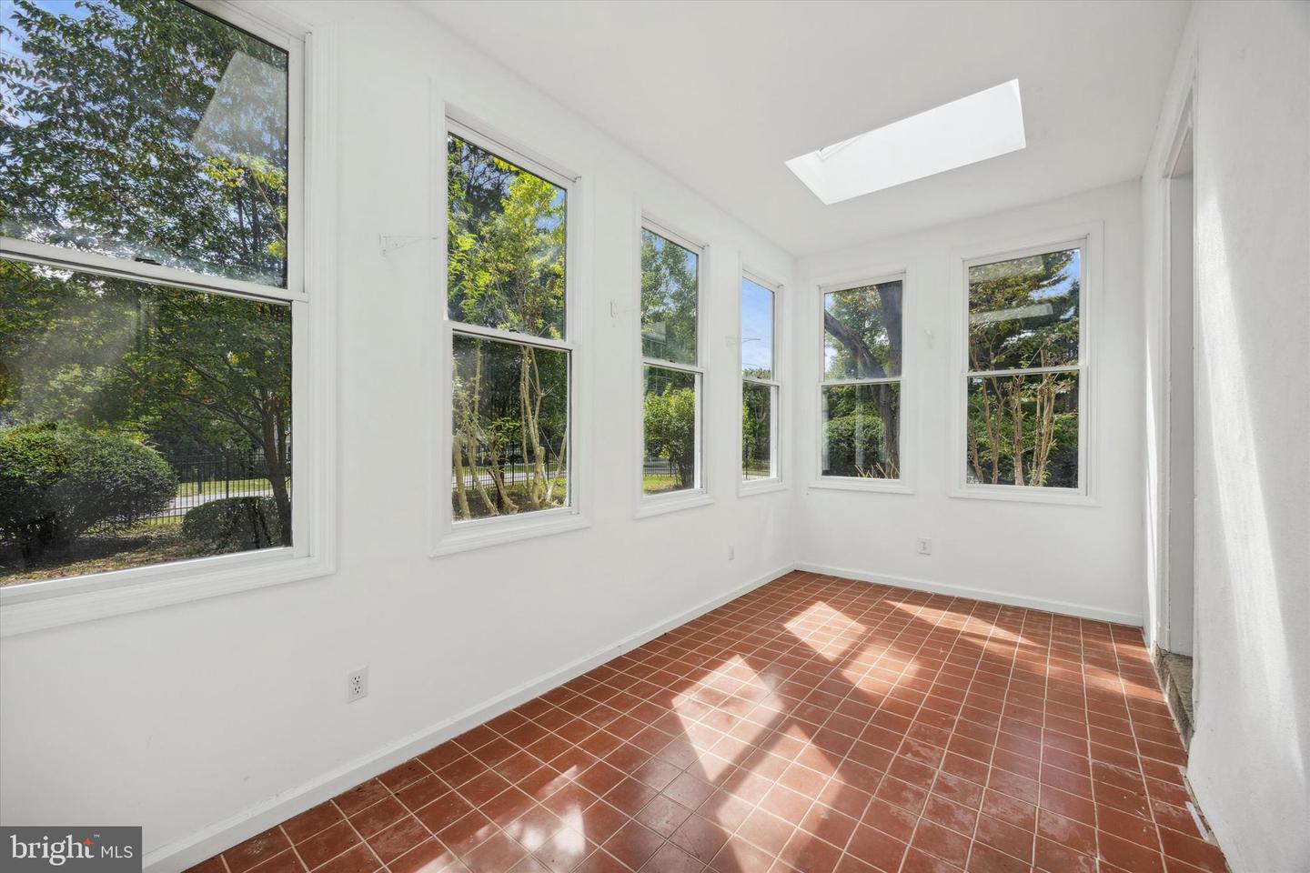 1523 Johnnys Way Property Photo 13