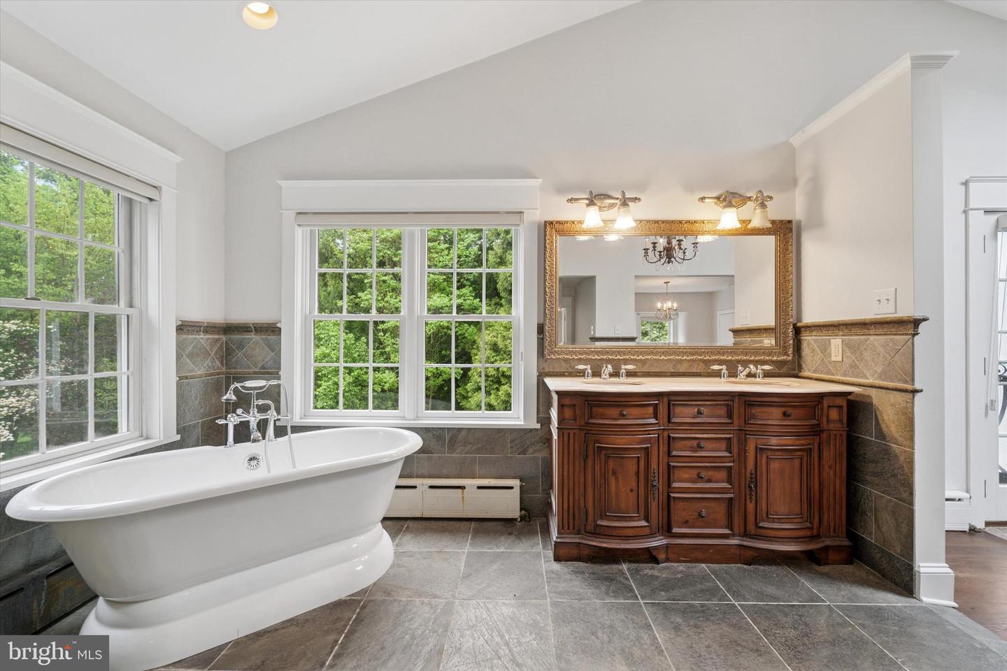1523 Johnnys Way Property Photo 18