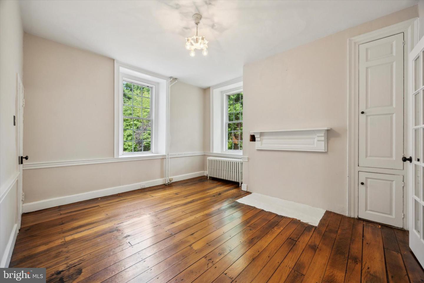 1523 Johnnys Way Property Photo 23
