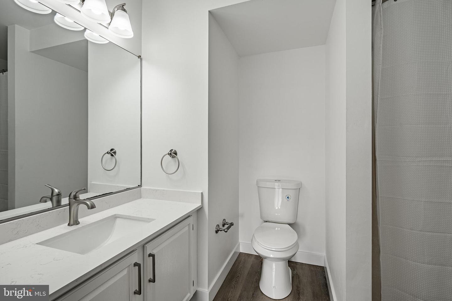 769 Bradford Ter Property Photo 12