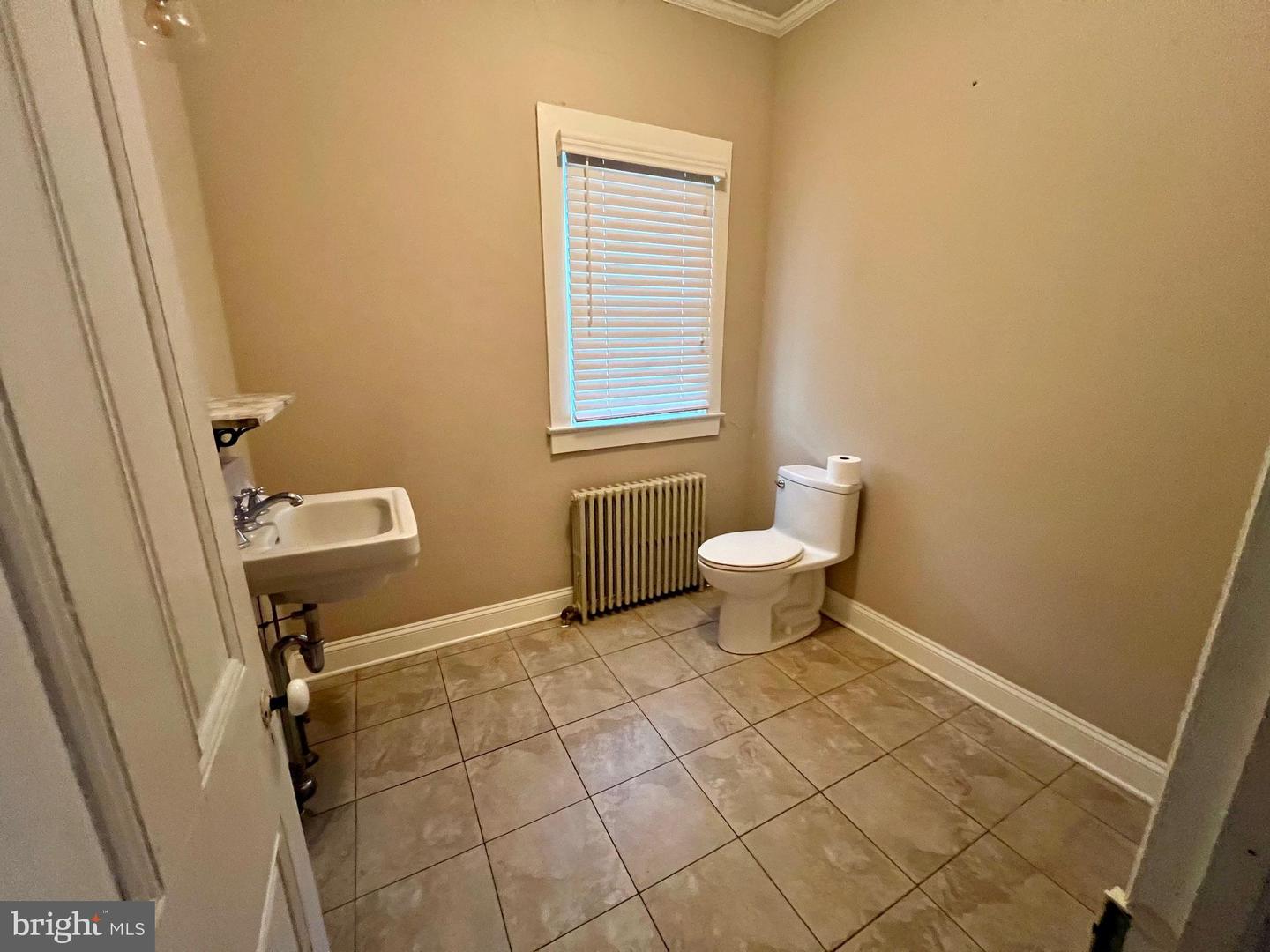 220 Pennsylvania Ave Property Photo 3