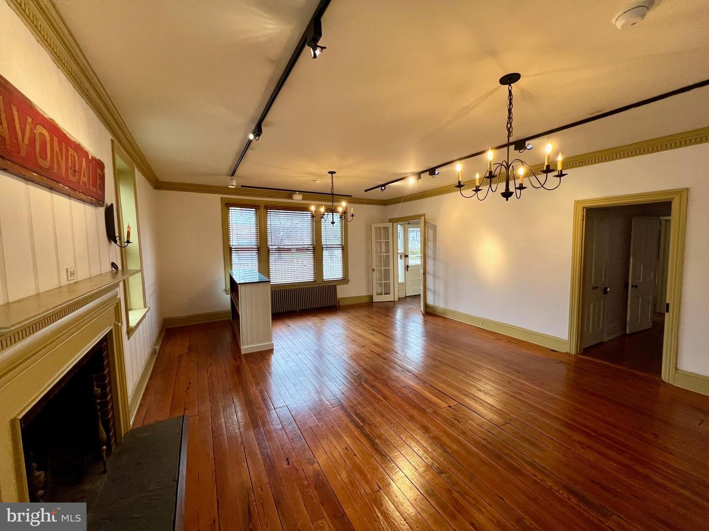 220 Pennsylvania Ave Property Photo 5