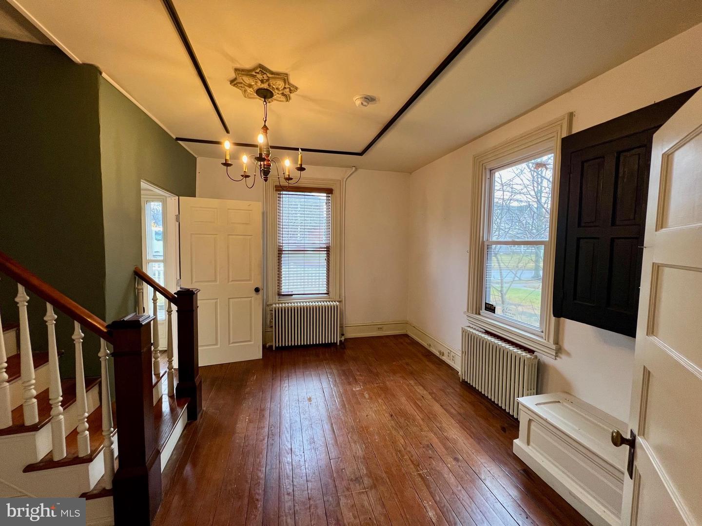 220 Pennsylvania Ave Property Photo 7