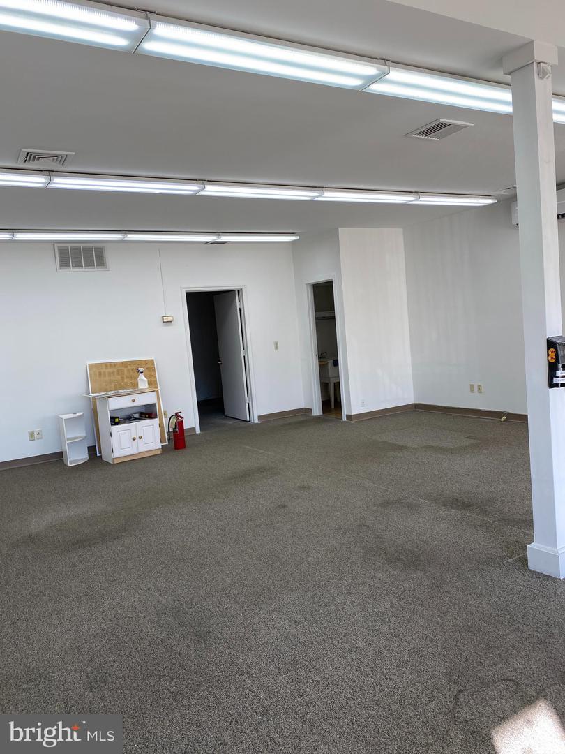 639 Millers Hl Property Photo 4