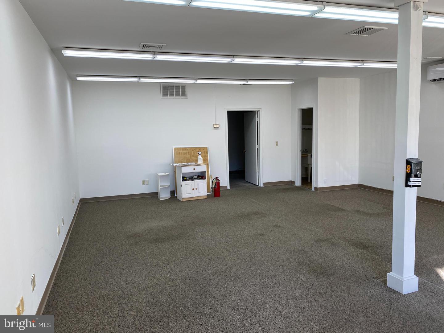 639 Millers Hl Property Photo 5