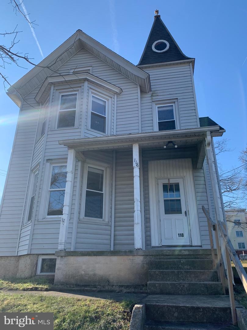 118 S Gay St Property Photo