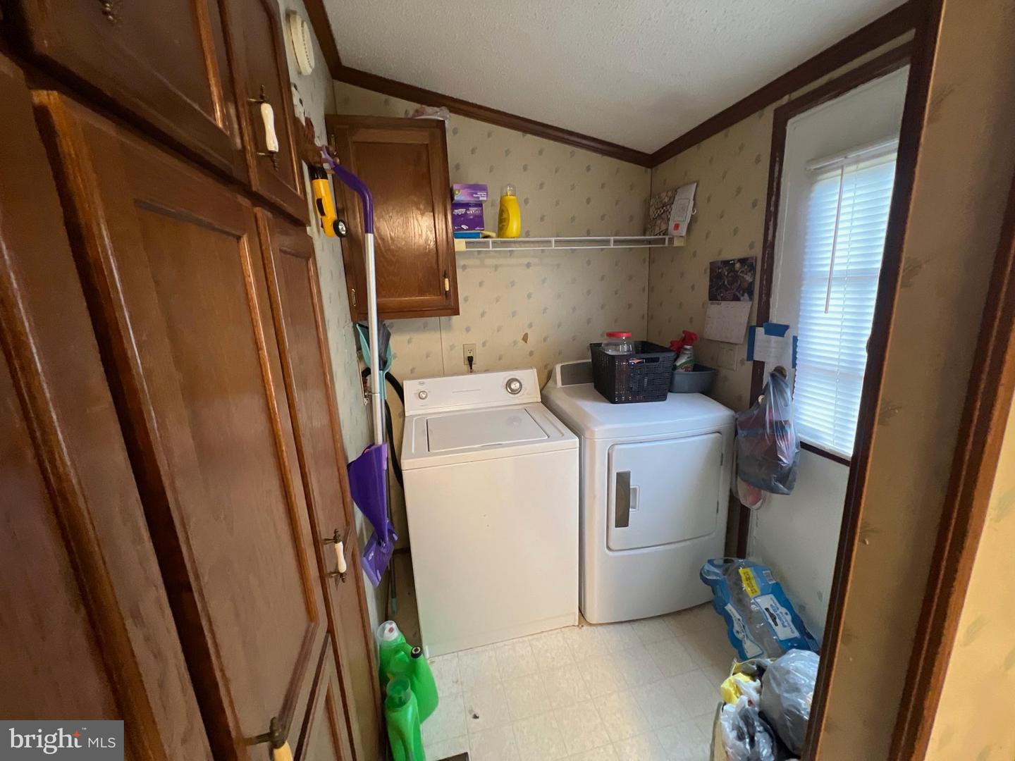 300 Brook Rd Property Photo 13