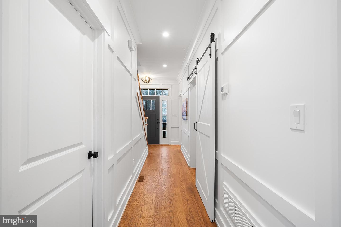 218 Hendricks Ave Property Photo 5