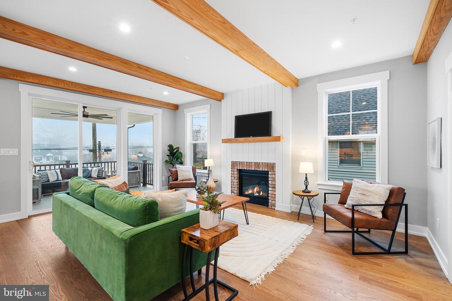 218 Hendricks Ave Property Photo 8