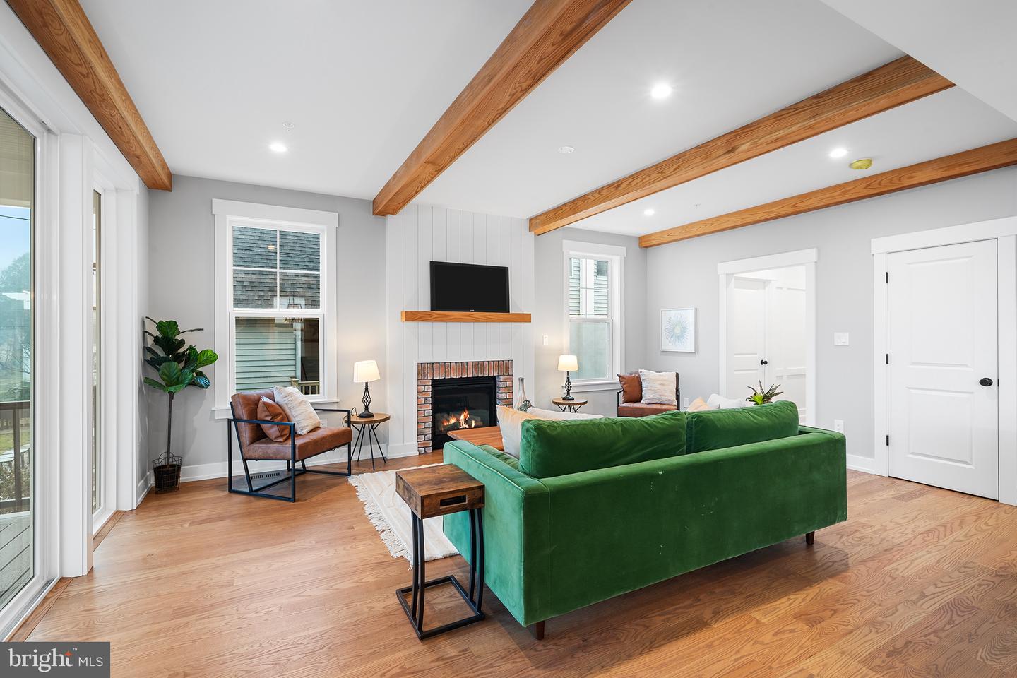 218 Hendricks Ave Property Photo 9