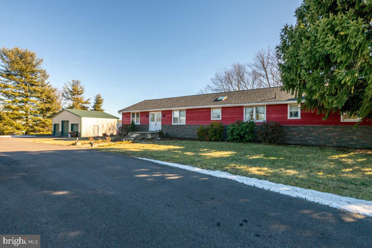 2412 Ridge Rd Property Photo