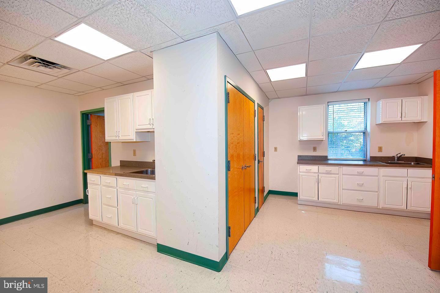 80 W Welsh Pool Rd #205n Property Photo 7