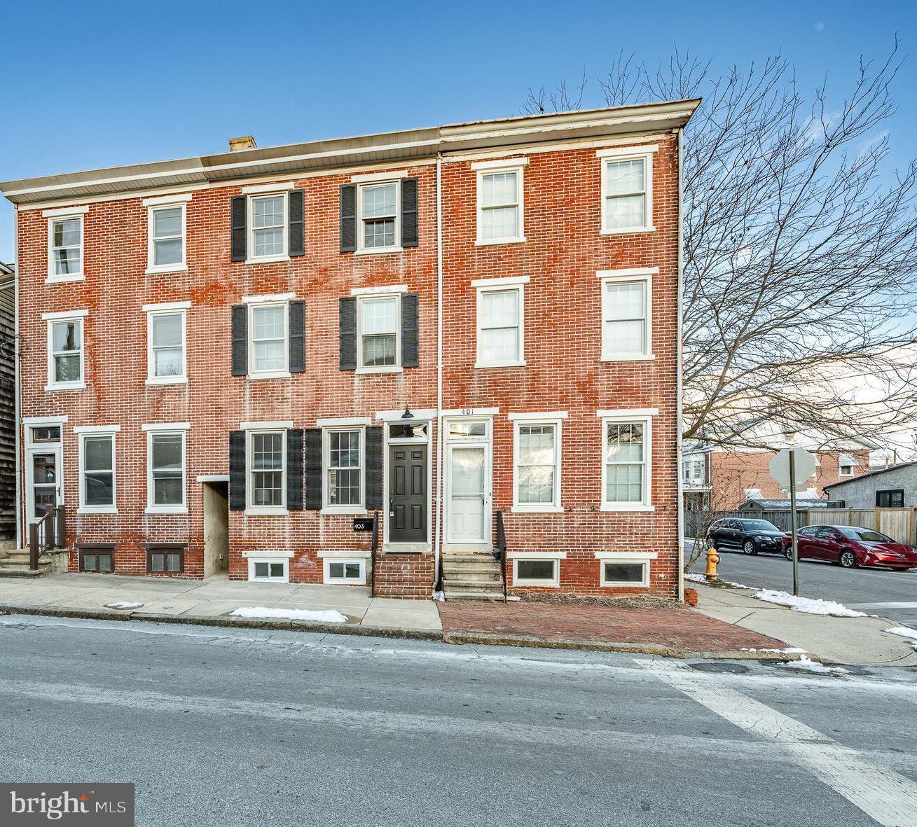 403 N New St Property Photo